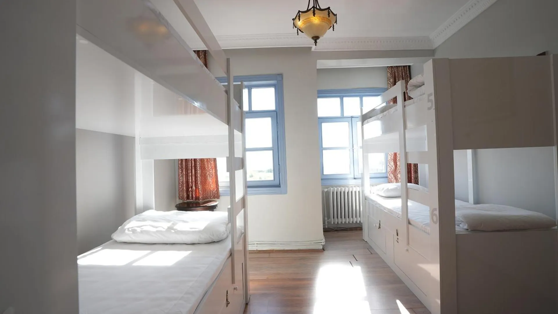 Cheers Vintage Hostel İstanbul 0*,