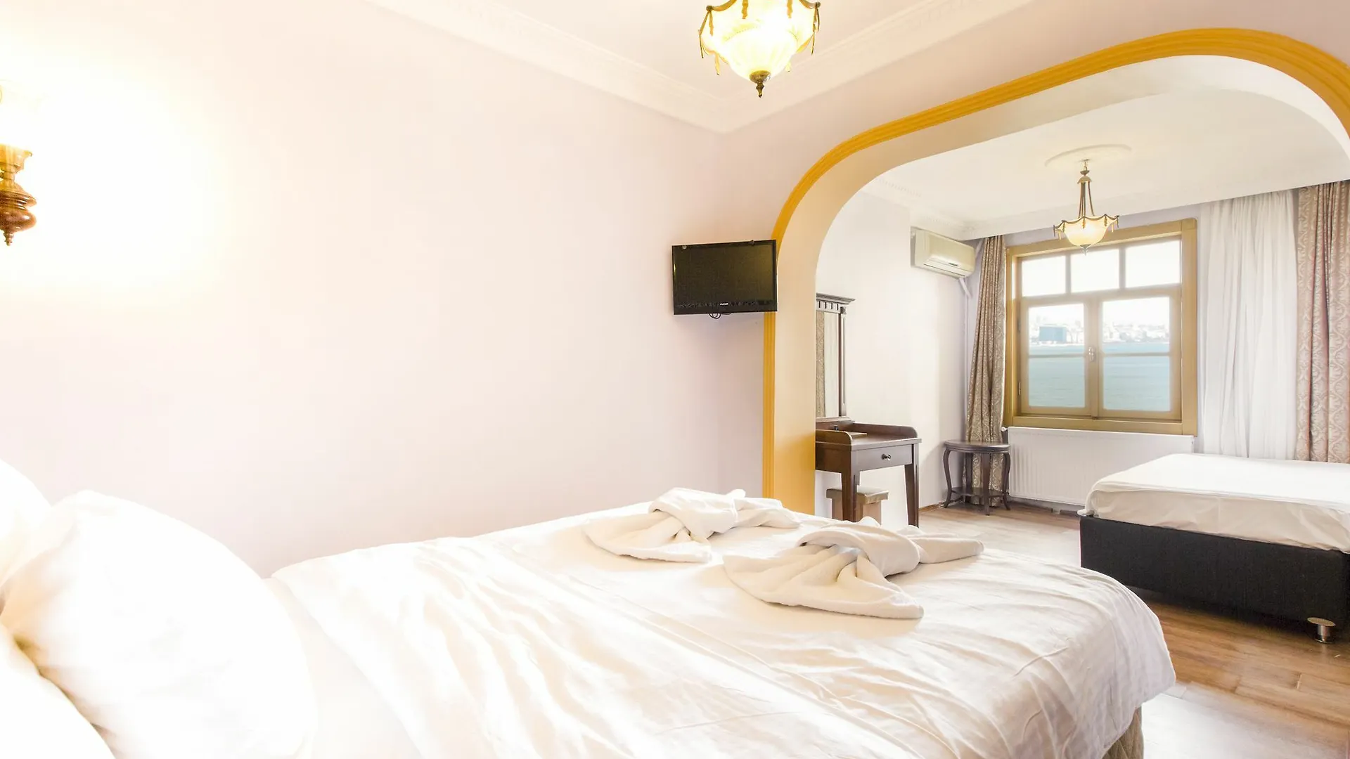 Cheers Vintage Hostel İstanbul